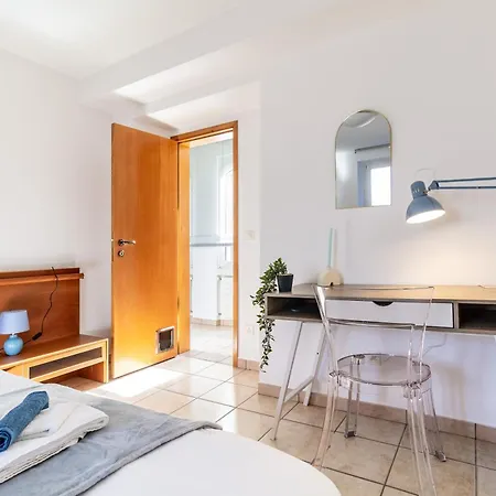 Lakeside Village Apartment, Lugano